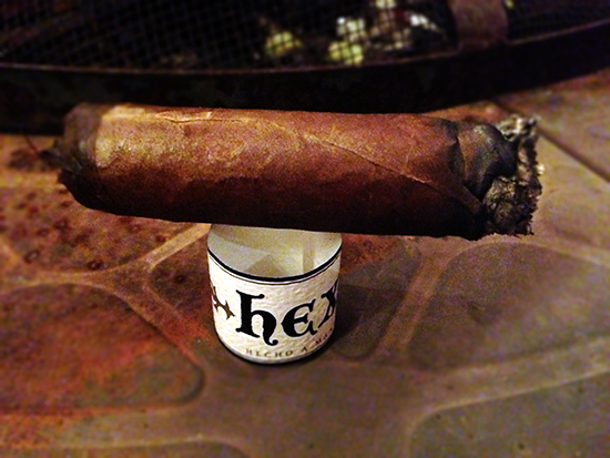 Hex Toro cigar review and rating