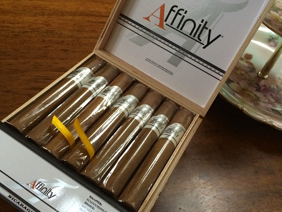 Box of Sindicato Affinity cigars