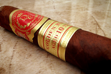 D'Crossier Golden Blend Aged 10 Years cigar review