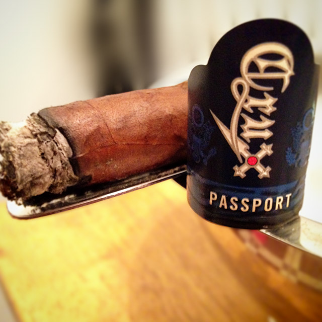 Crux Passport cigar review and rating