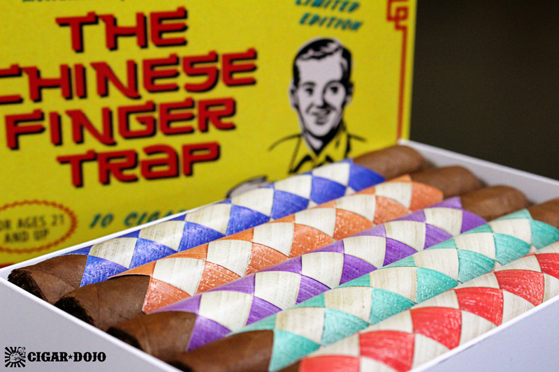 MoyaRuiz The Chinese Finger Trap cigar packaging
