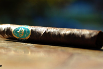 Crowned Heads La Imperiosa cigar review