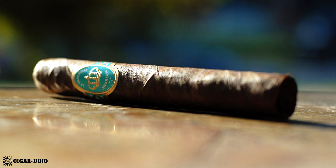 Crowned Heads La Imperiosa cigar review