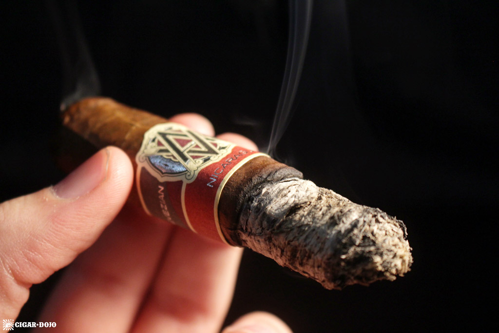 AVO Syncro Nicaragua robusto cigar review