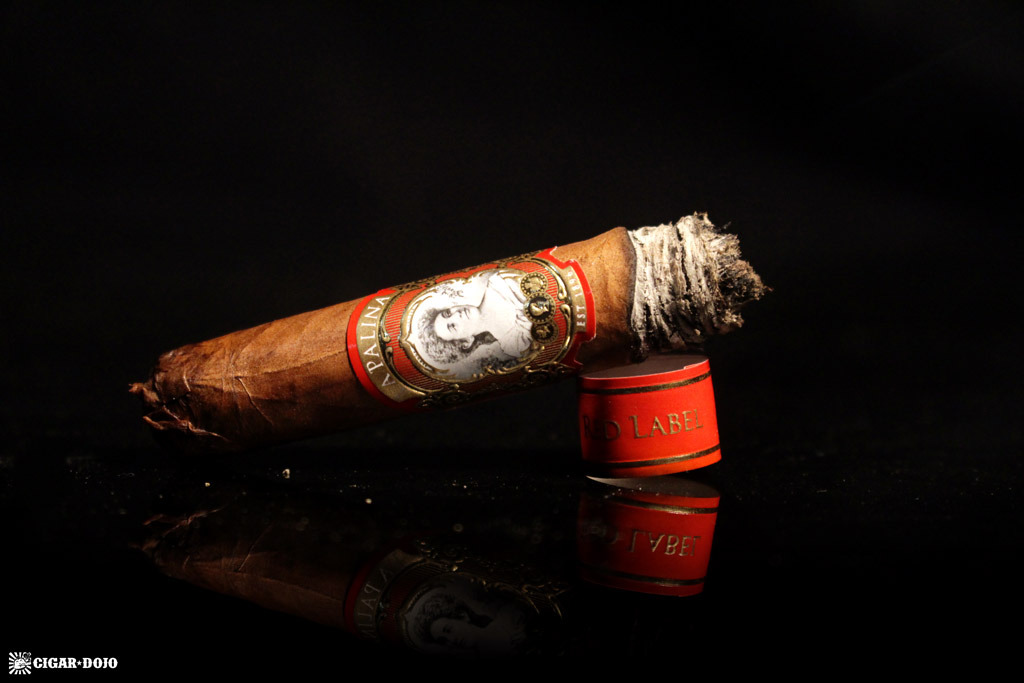 La Palina Red Label cigar review and rating