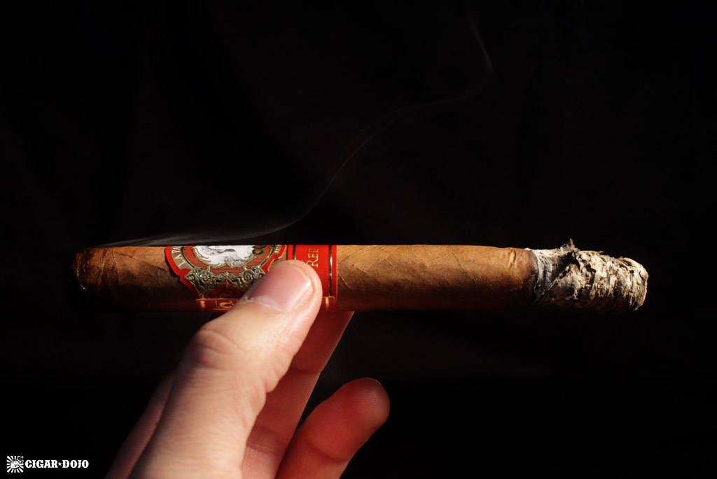 La Palina Red Label cigar smoking review