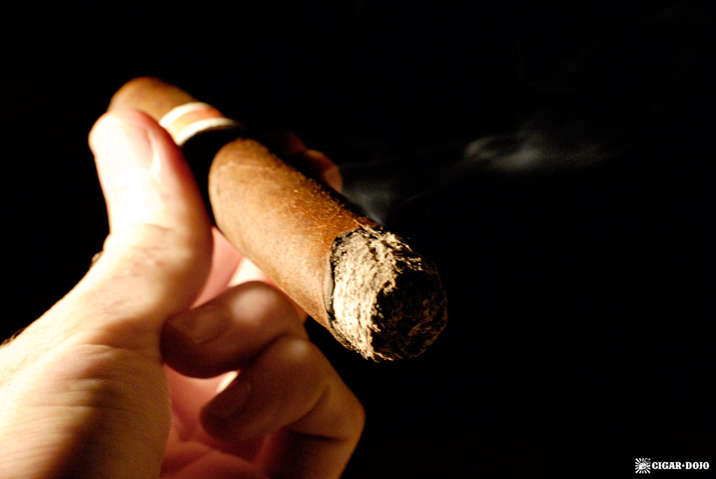 RoMa Craft Neanderthal HN cigar smoking