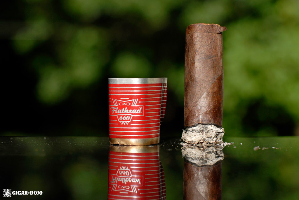 CAO Flathead V660 Carb cigar review and rating