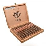Herrera Estelí Miami cigar box open