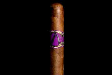 La Barba Purple robusto cigar review