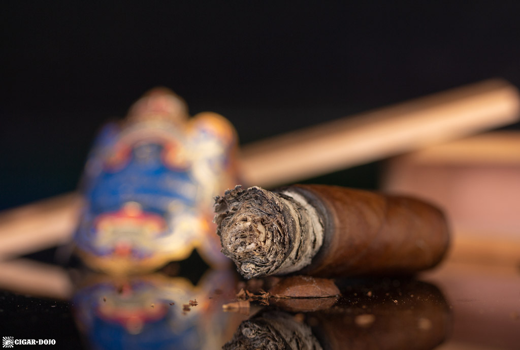Don Pepín García 15th Anniversary Limited Edition Robusto cigar nubbed