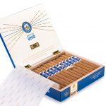 Joya de Nicaragua Número Uno L’Ambassadeur cigar box open