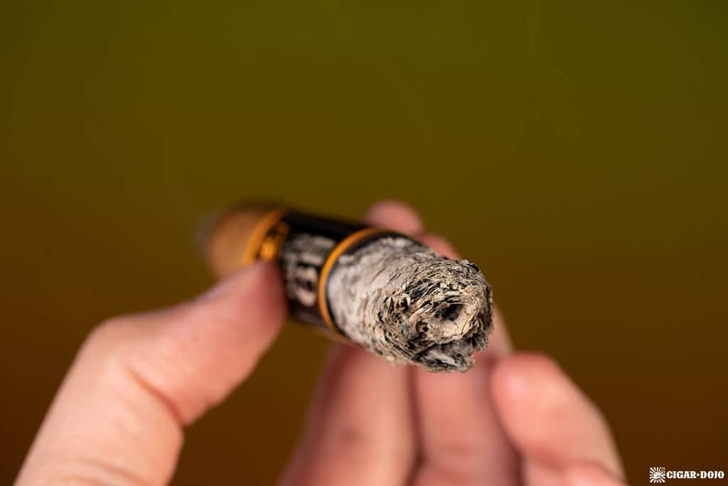 Camacho Connecticut Distillery Edition cigar ash