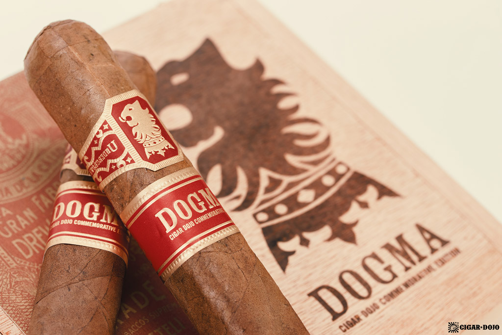 Drew Estate Undercrown Dogma Sun Grown cigars on box lid