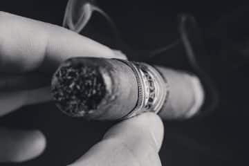 Quesada Casa Magna Connecticut Robusto cigar review