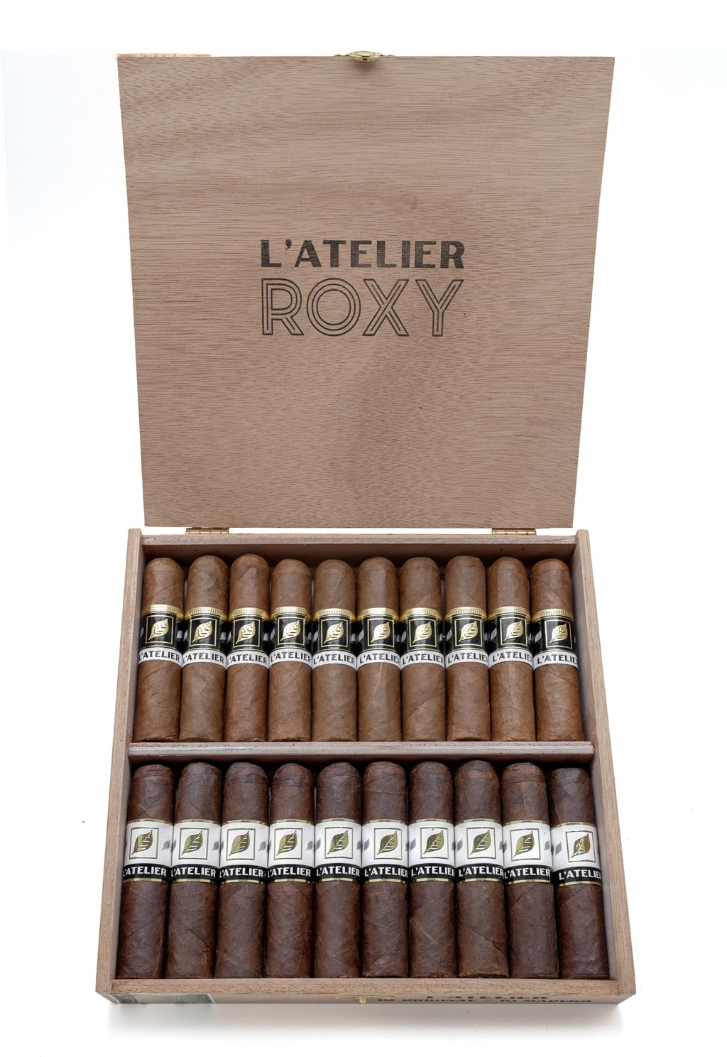 L'Atelier Imports Roxy cigars