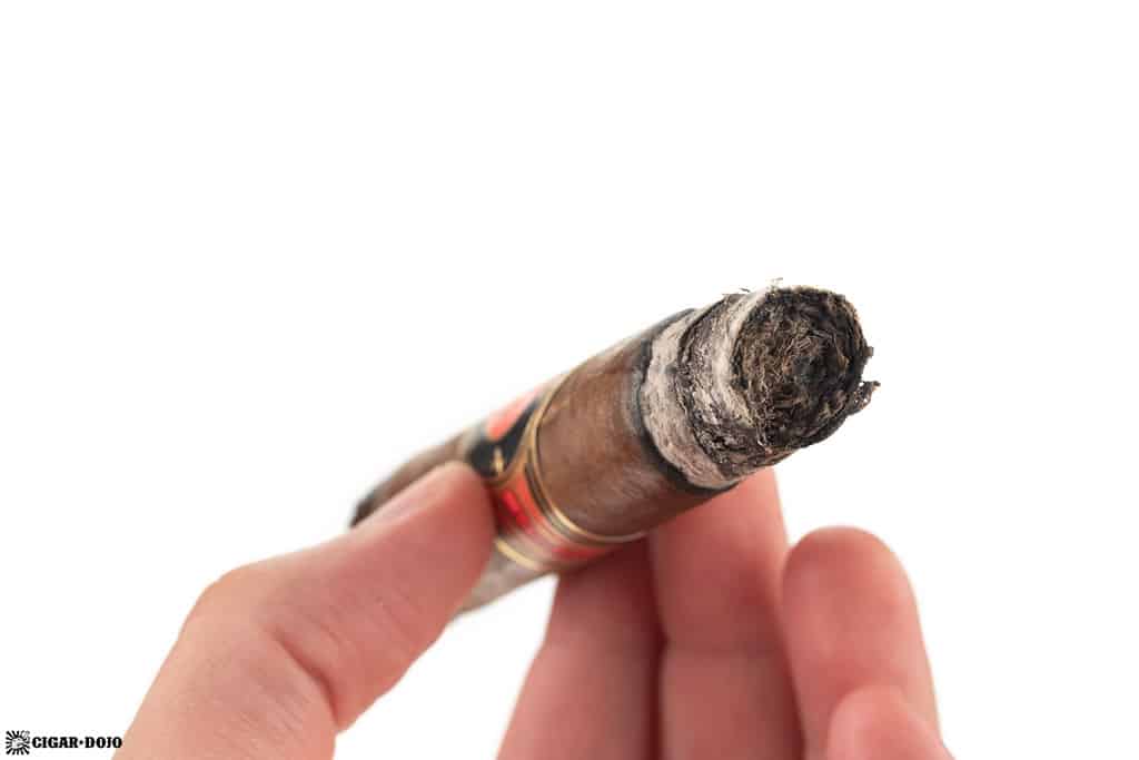 Luciano Foreign Affair Toro Extra cigar ash