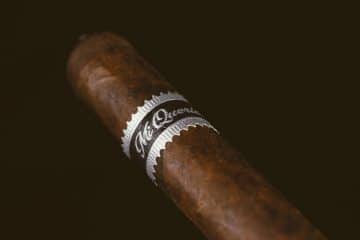 Dunbarton Tobacco & Trust Mi Querida Black PapaSaka cigar review