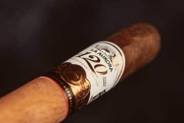 La Aurora 120 Anniversary Robusto cigar review